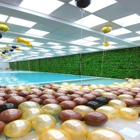 Royal G Club Qerret (Tirana)